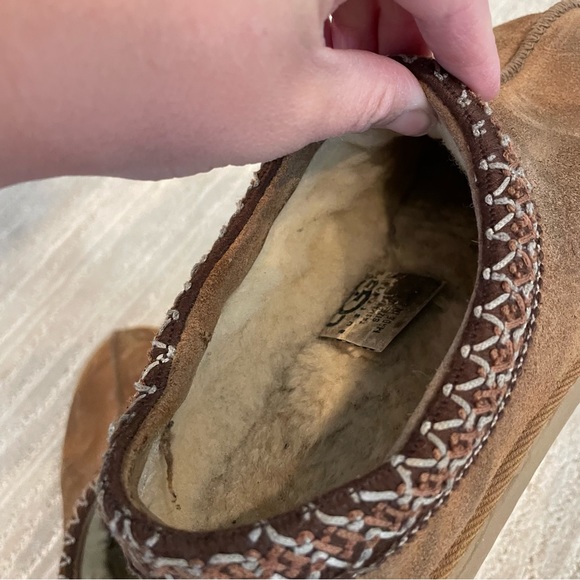 Ugg Tasman Slipper - Picture 9 of 9